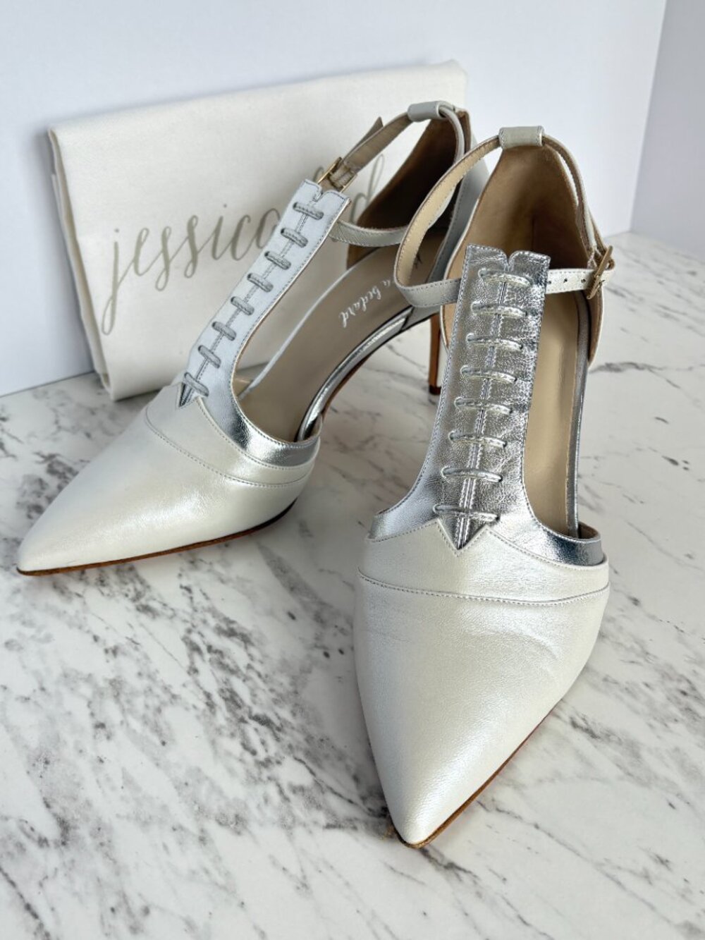 Jessica Bédard Leather T-Strap Pumps US 6 Cream & Silver